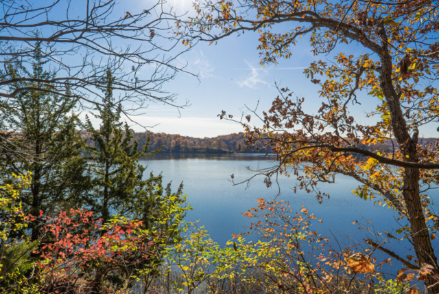 Wyandotte County Lake